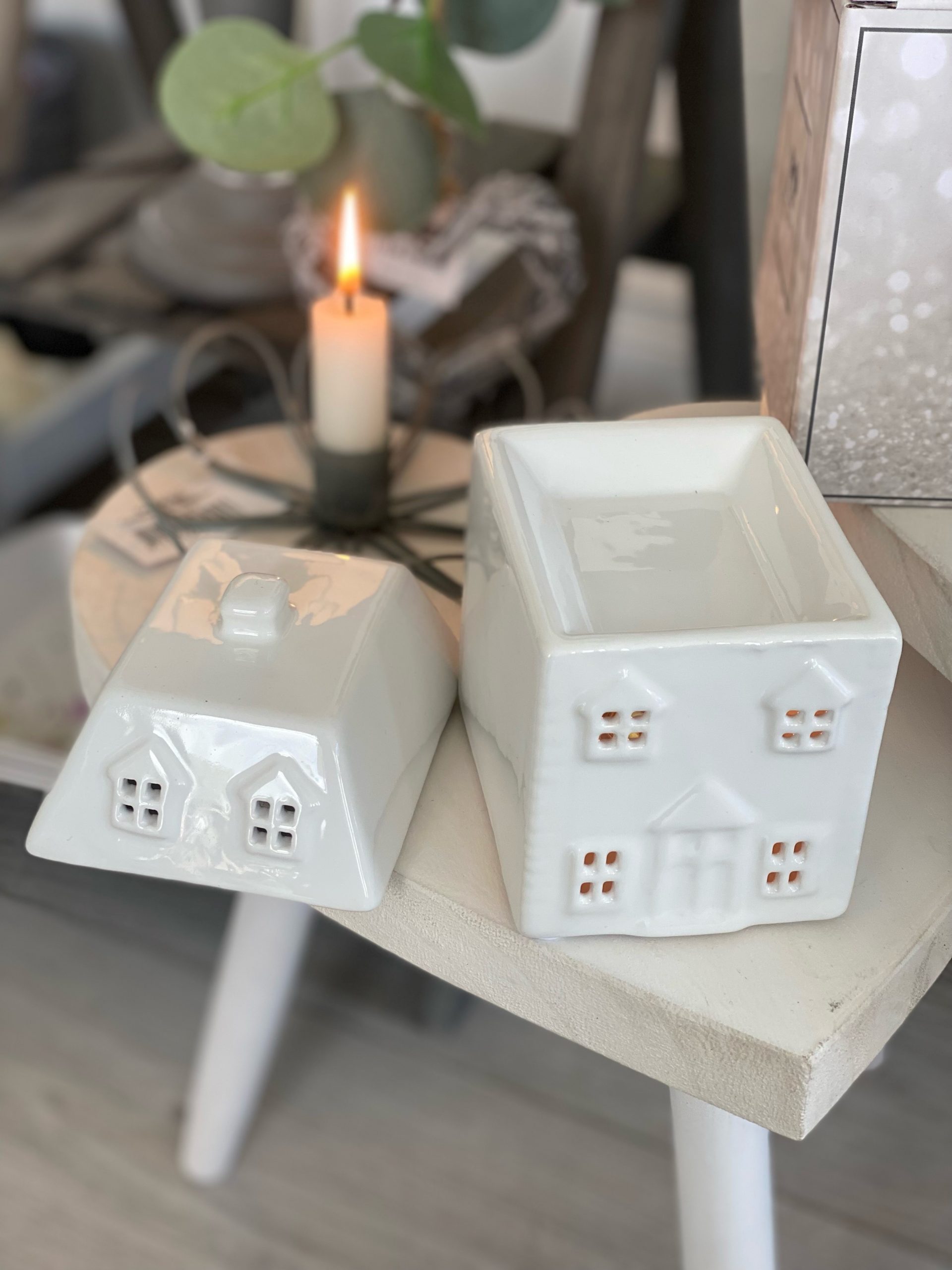 White Lattice Hot Plate Wax Warmer – Front Porch Candles